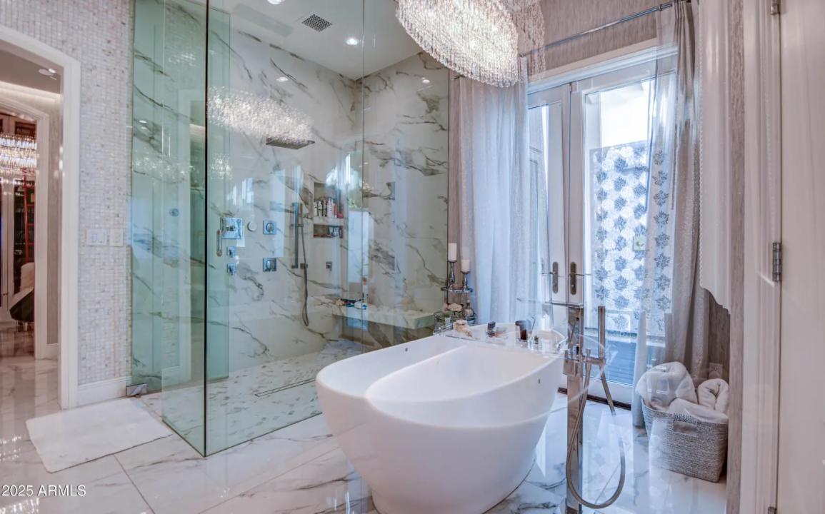 Real Estate Picture 22