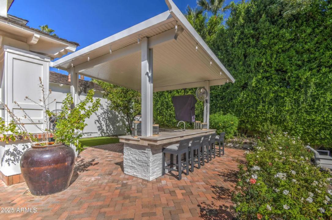 Real Estate Picture 39