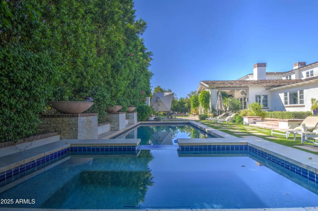 Real Estate Picture 42