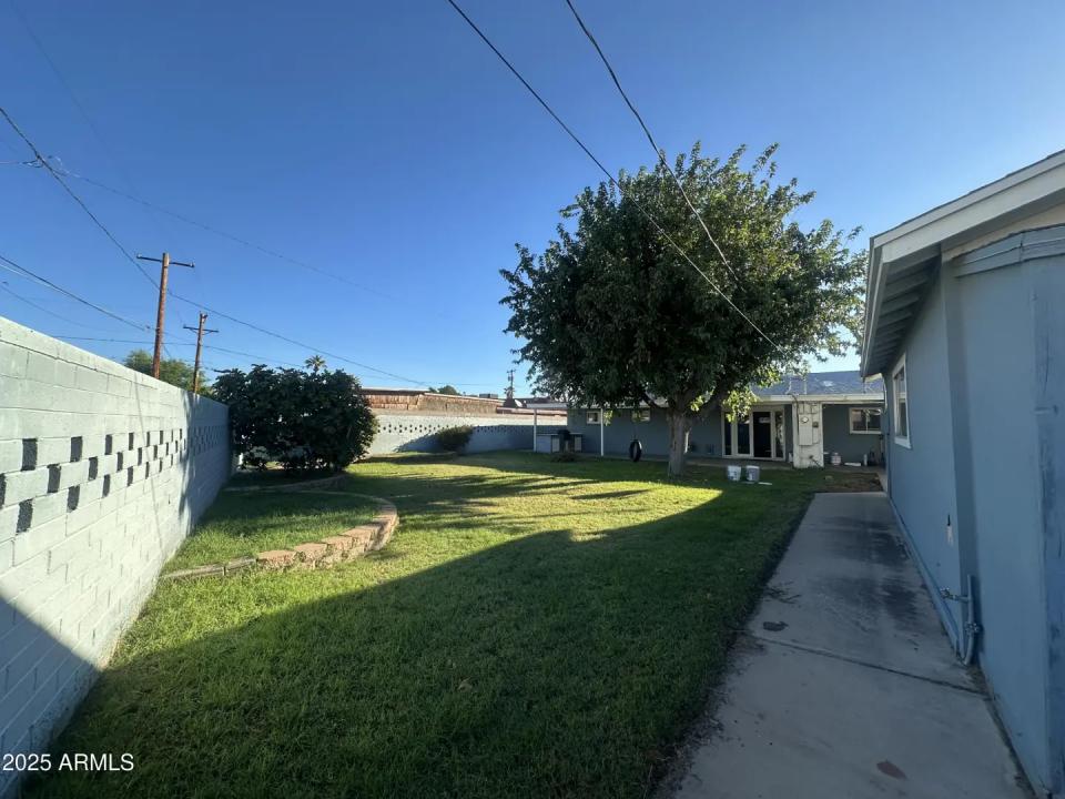 Real Estate Picture 5
