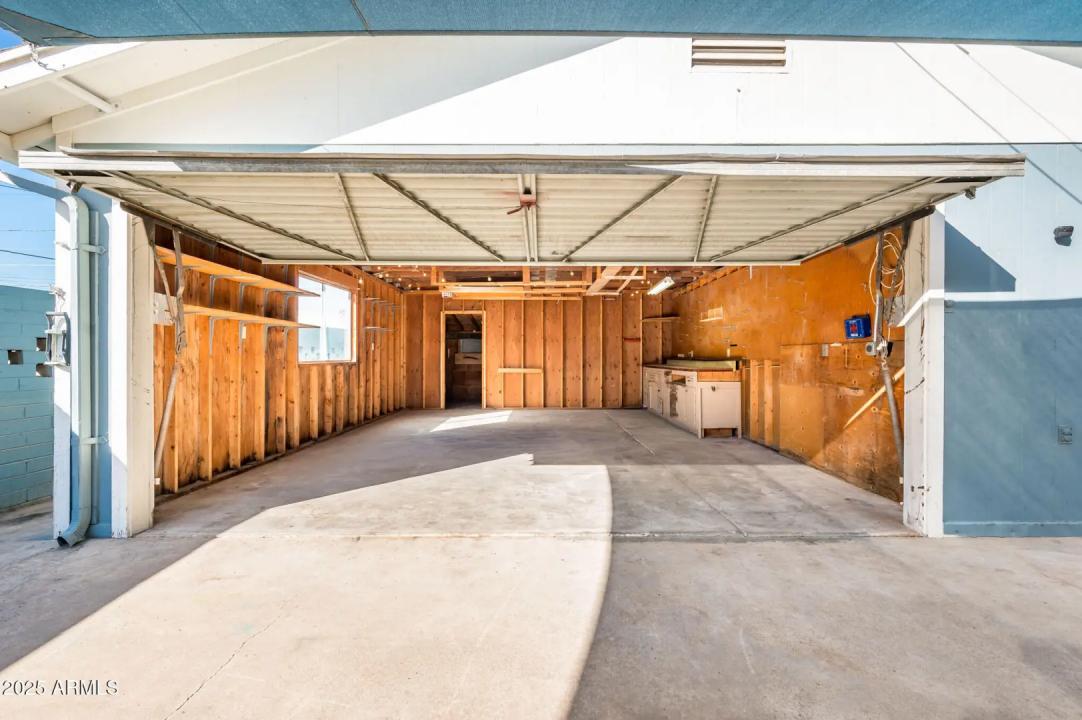 Real Estate Picture 19