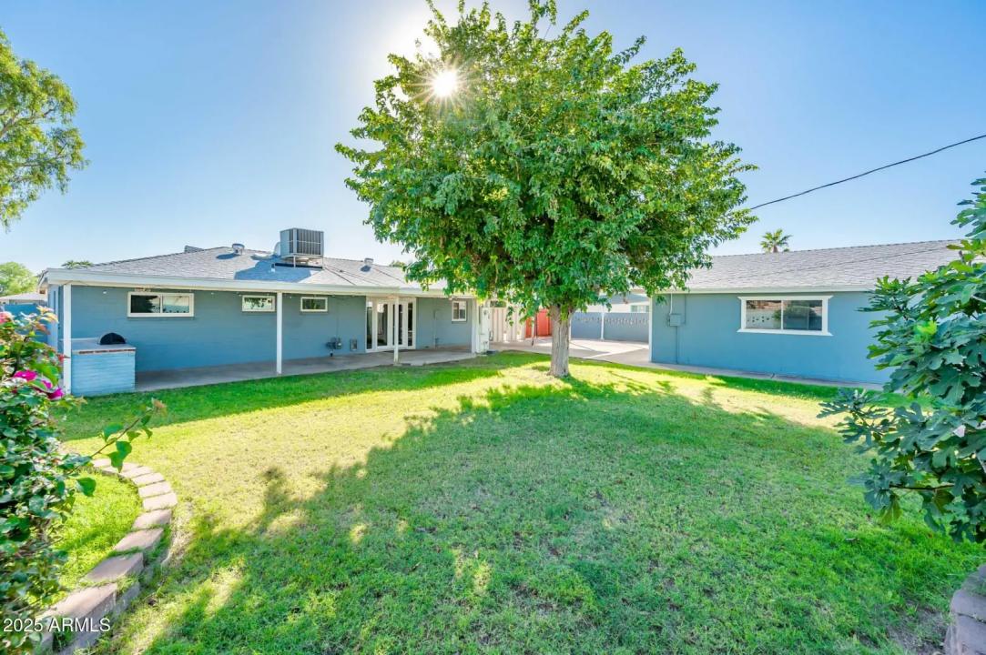 Real Estate Picture 15