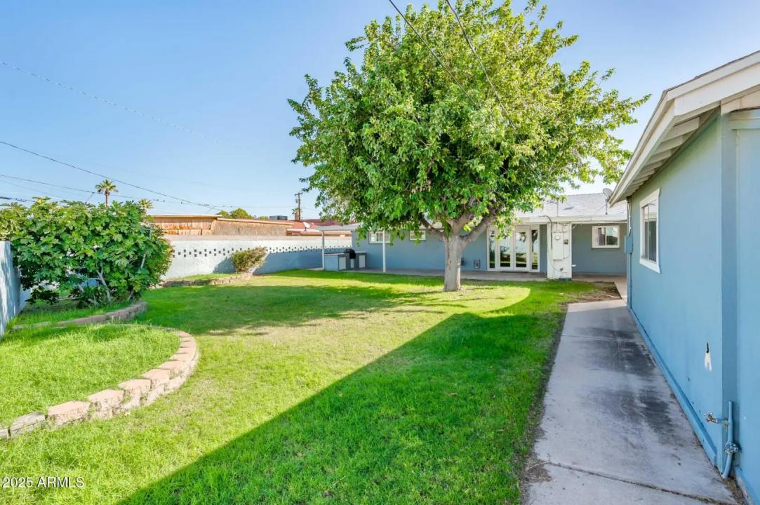 Real Estate Picture 21