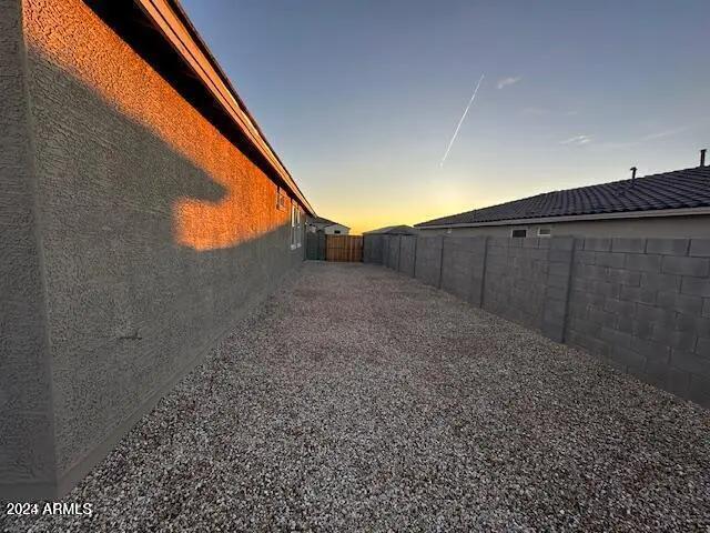 Real Estate Picture 17
