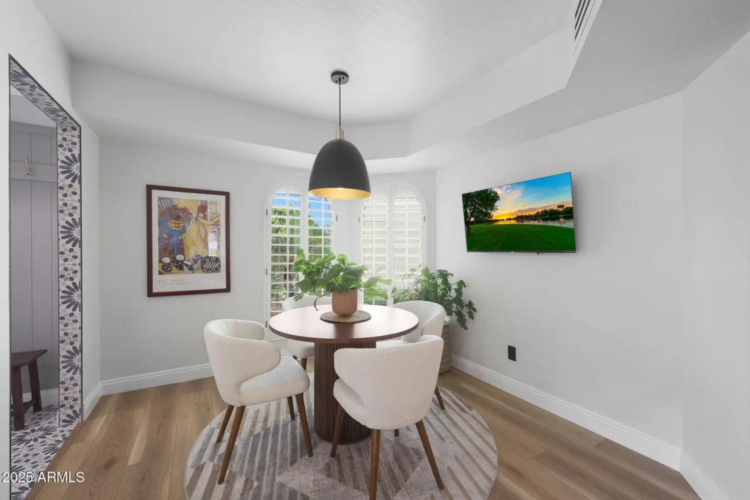 Real Estate Picture 15