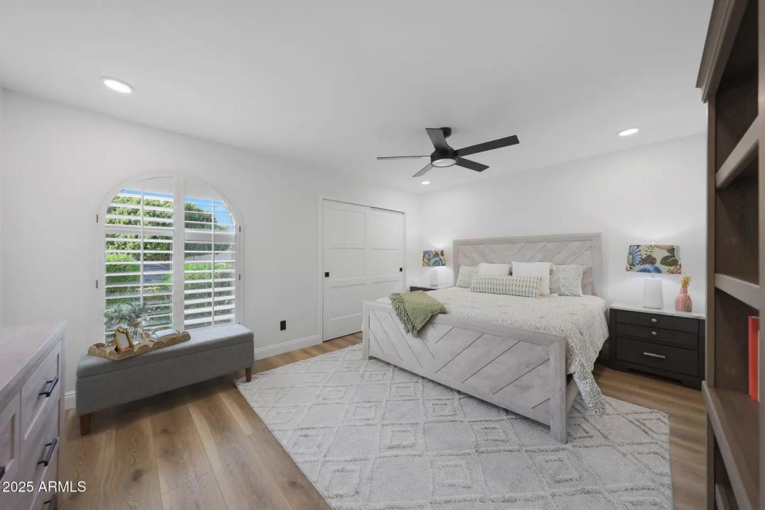 Real Estate Picture 30