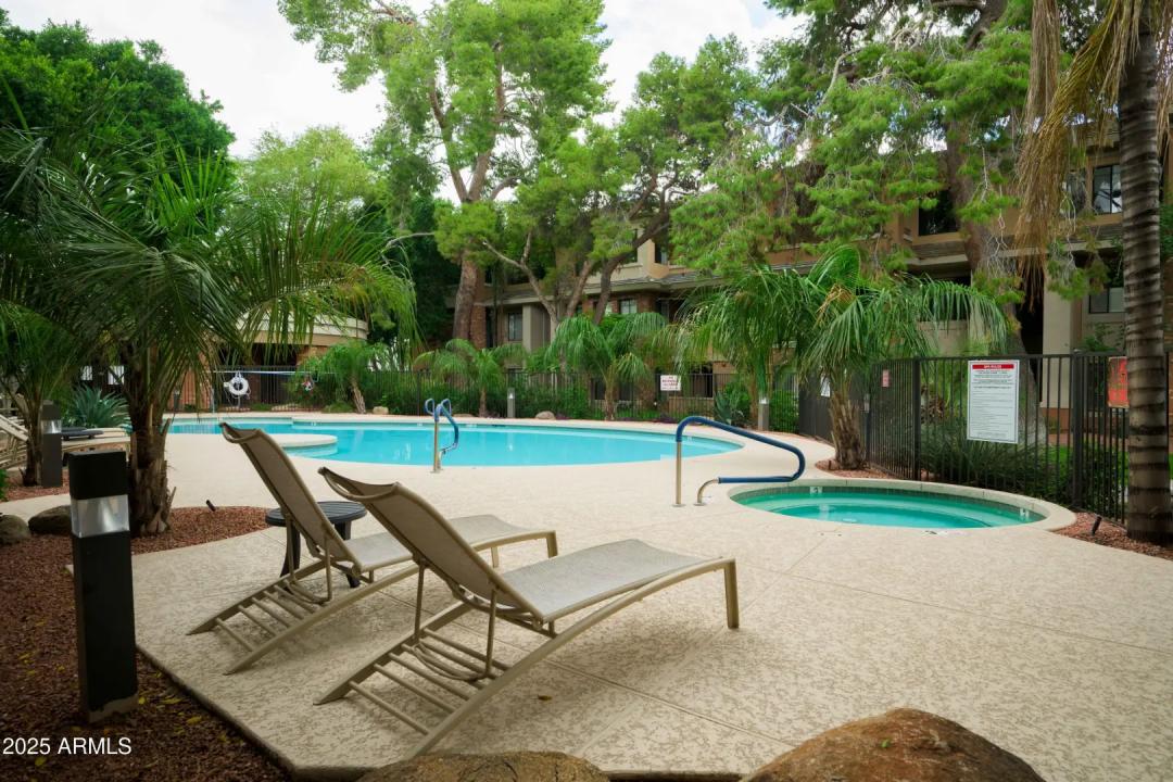 Real Estate Picture 24