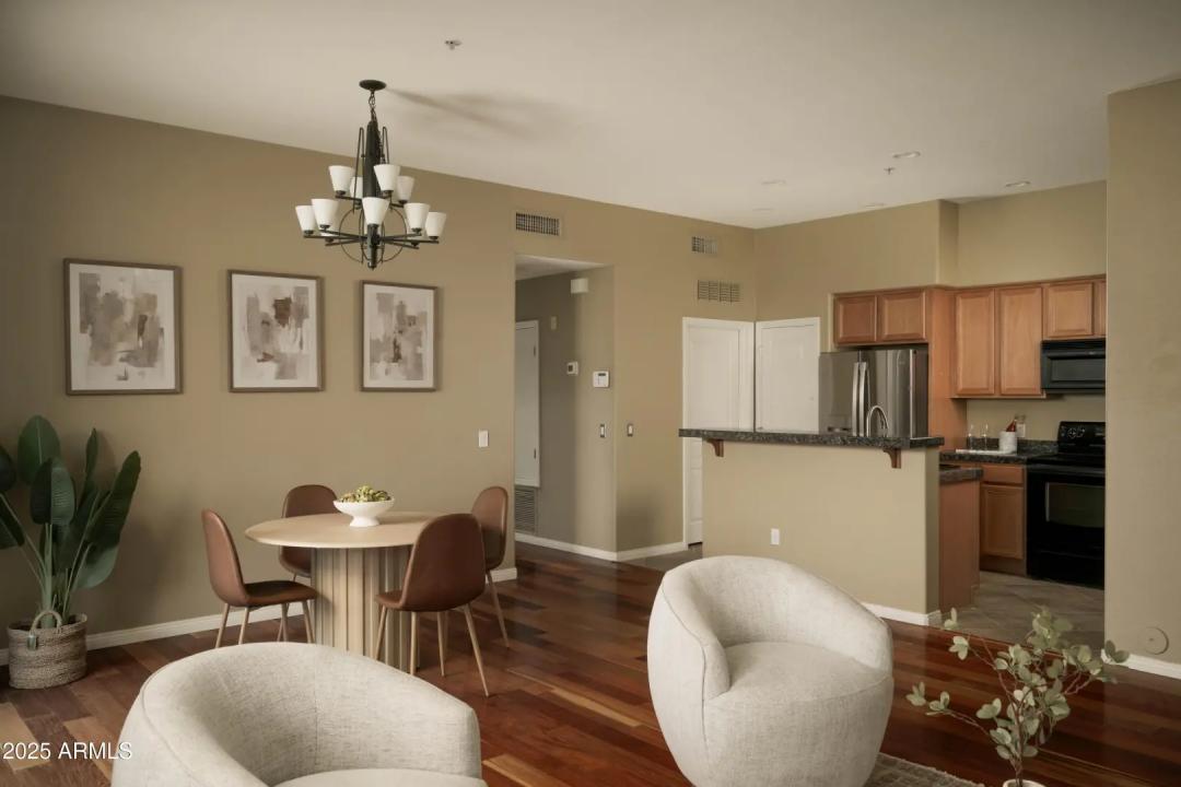 Real Estate Picture 5