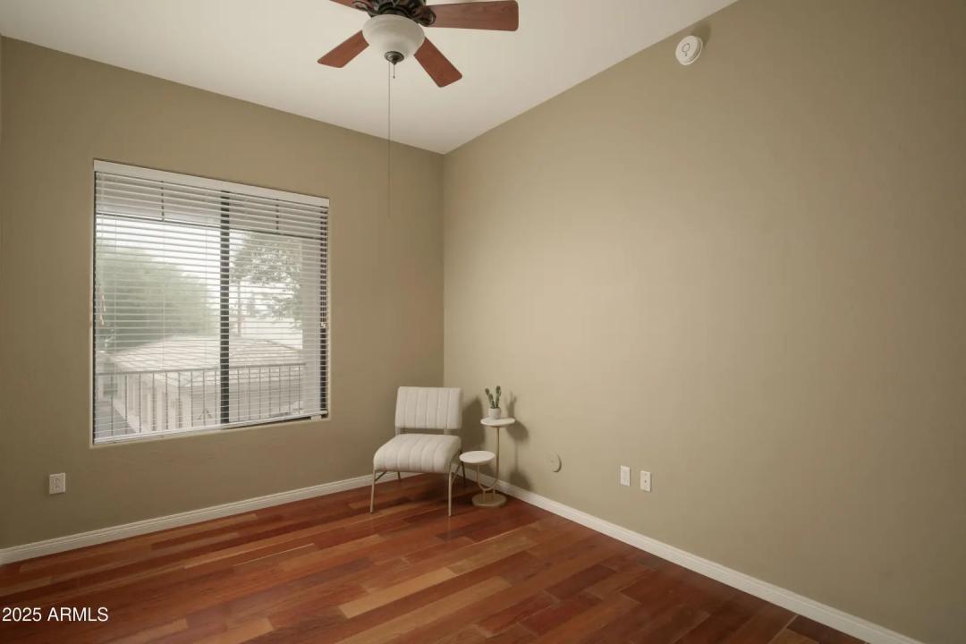 Real Estate Picture 18