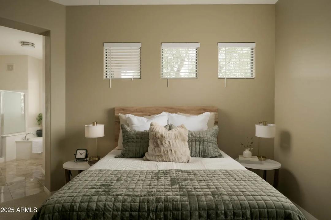 Real Estate Picture 11