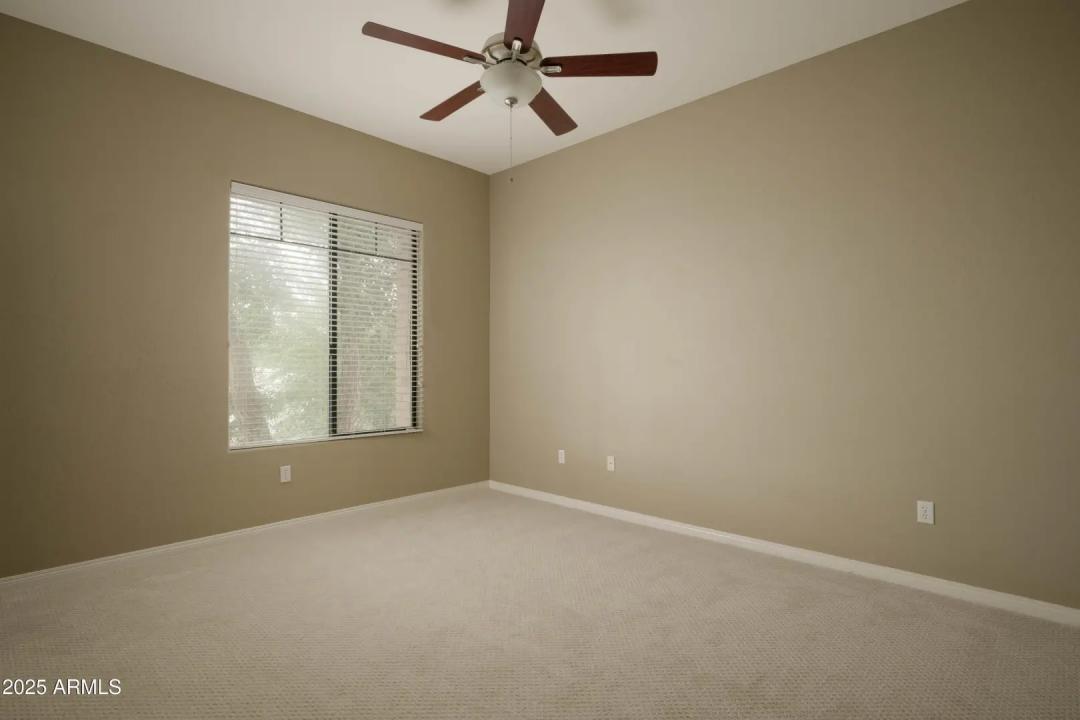 Real Estate Picture 16