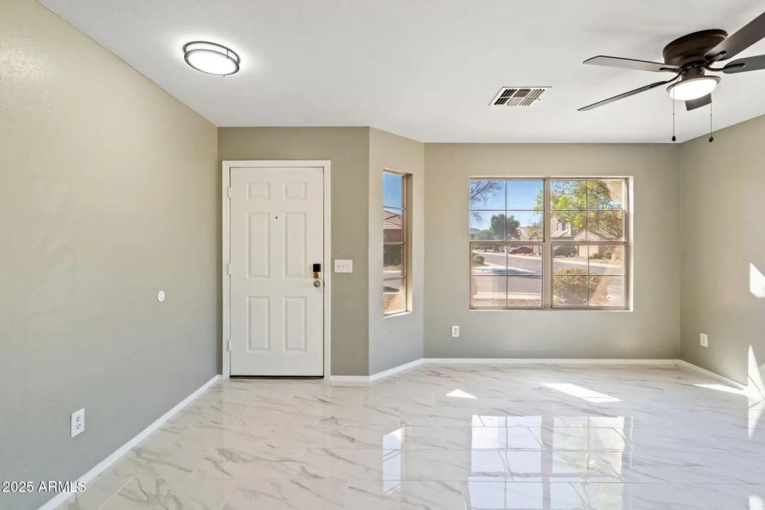 Real Estate Picture 5