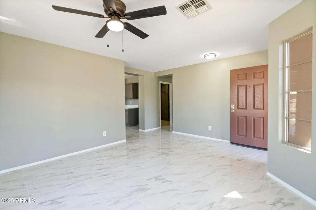 Real Estate Picture 6