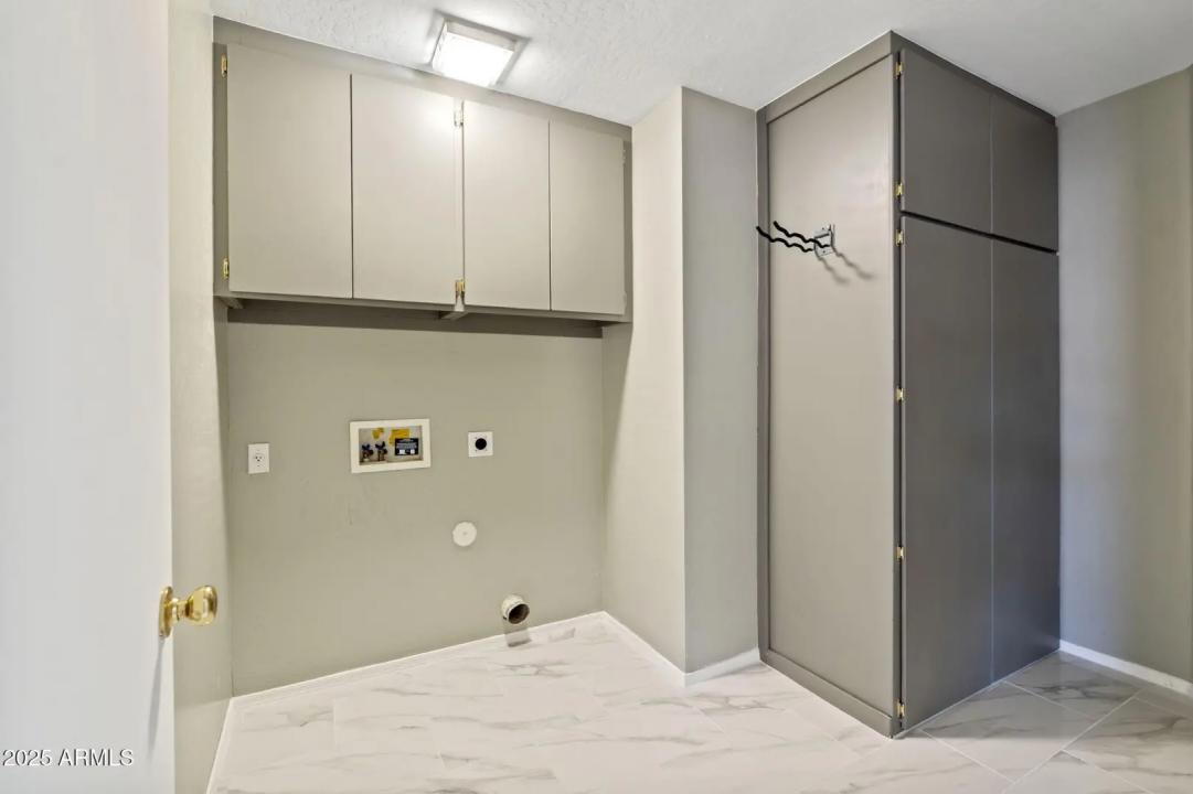 Real Estate Picture 25