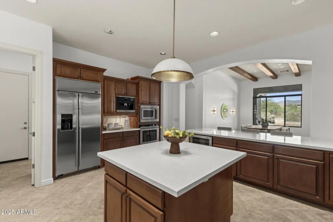 Real Estate Picture 10