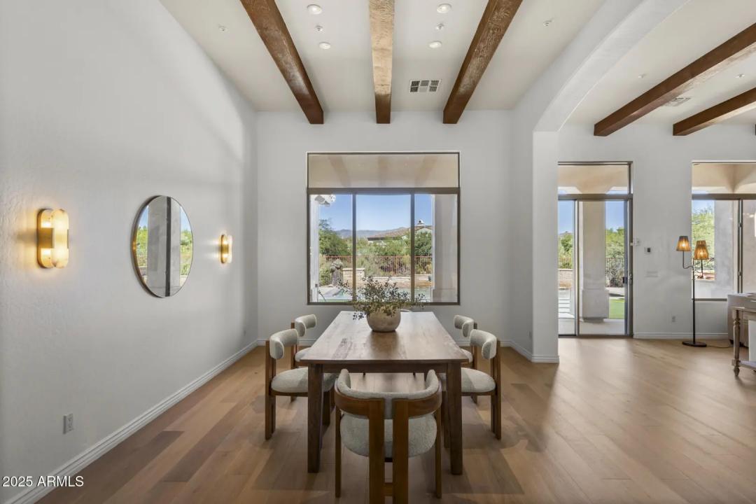 Real Estate Picture 7