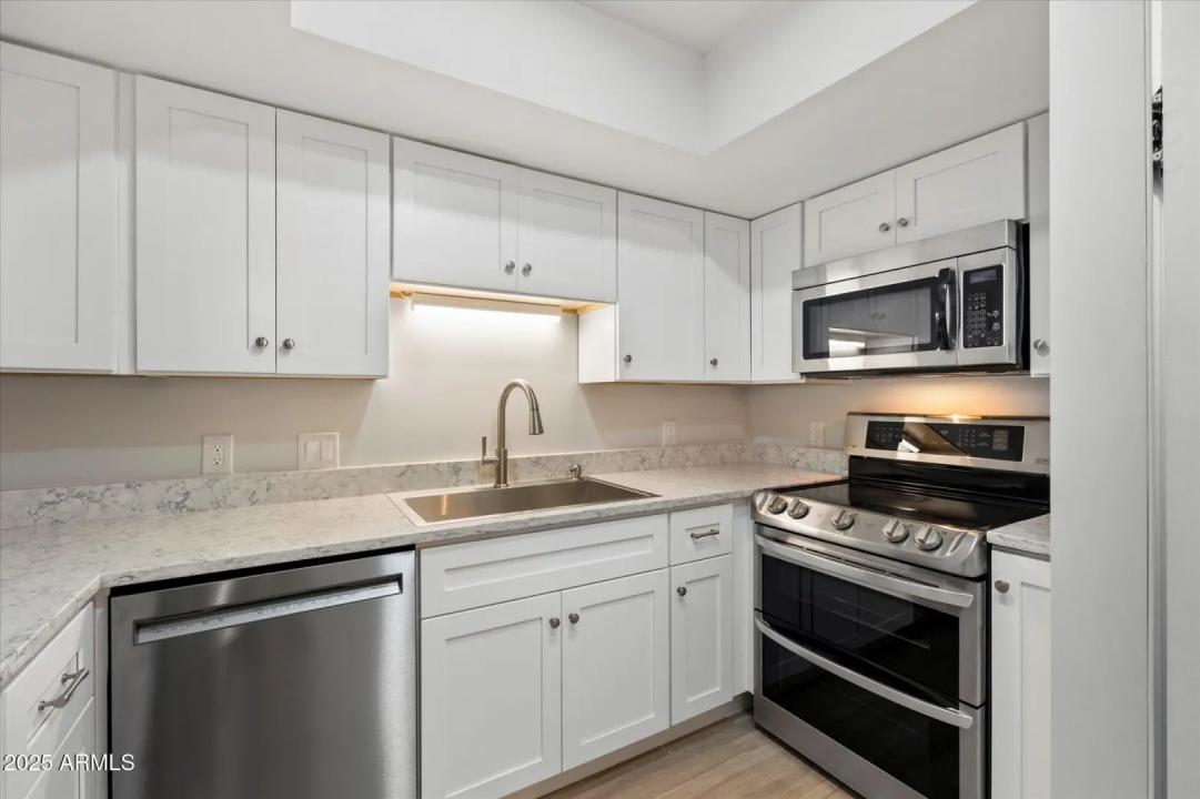 Real Estate Picture 6