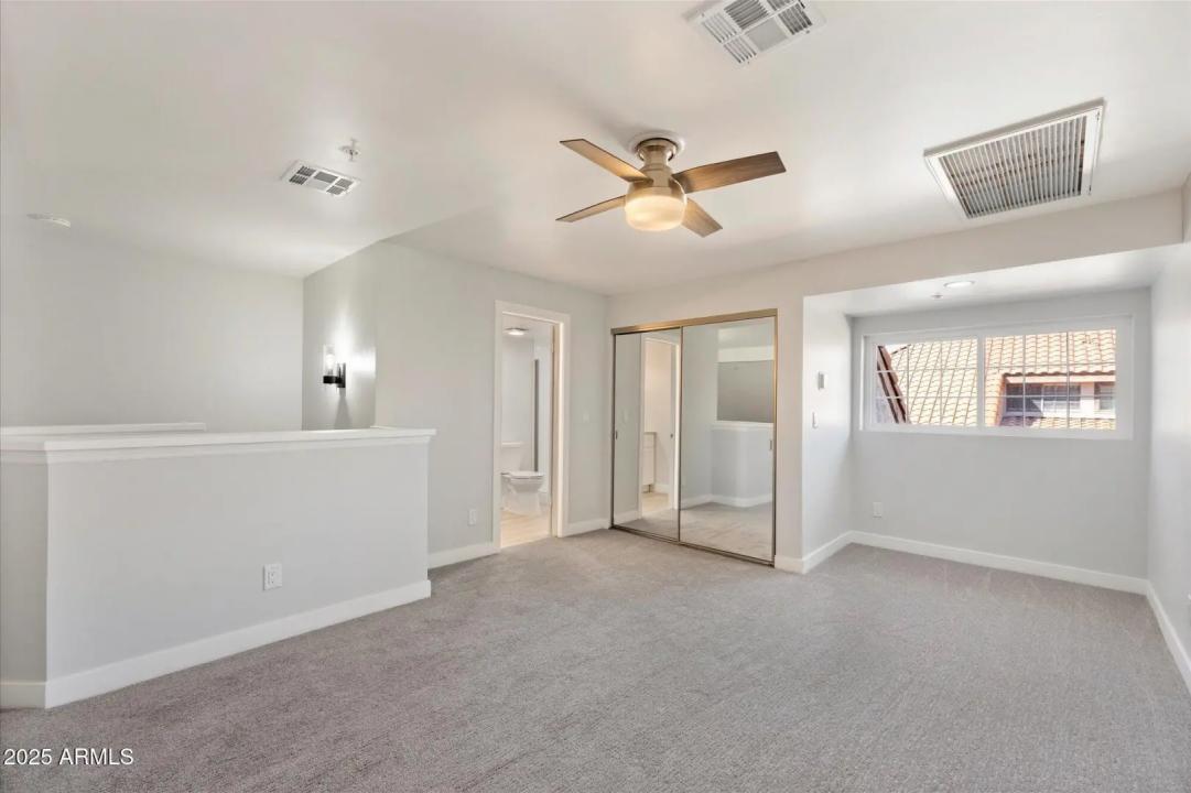 Real Estate Picture 11