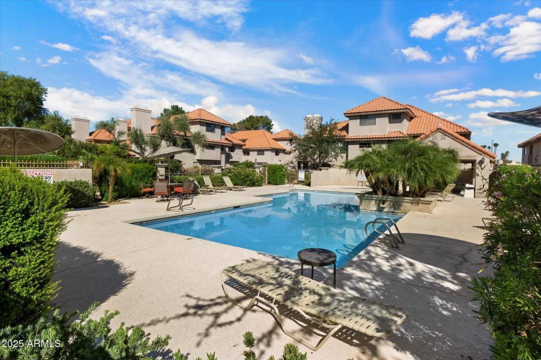 Real Estate Picture 17