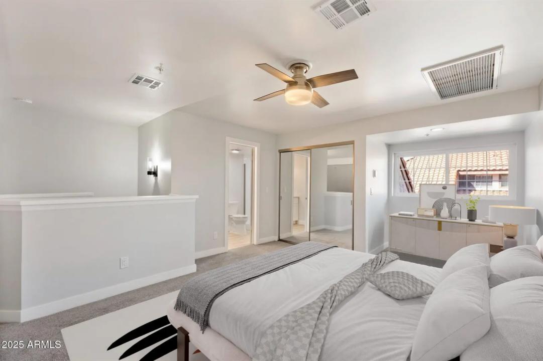 Real Estate Picture 10