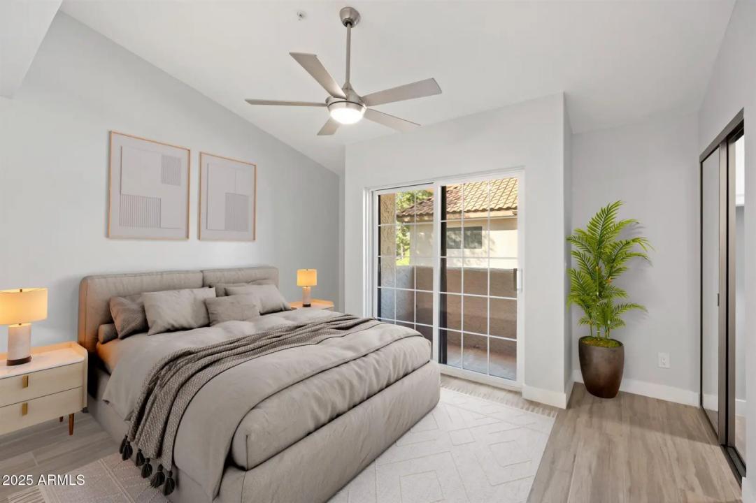 Real Estate Picture 13