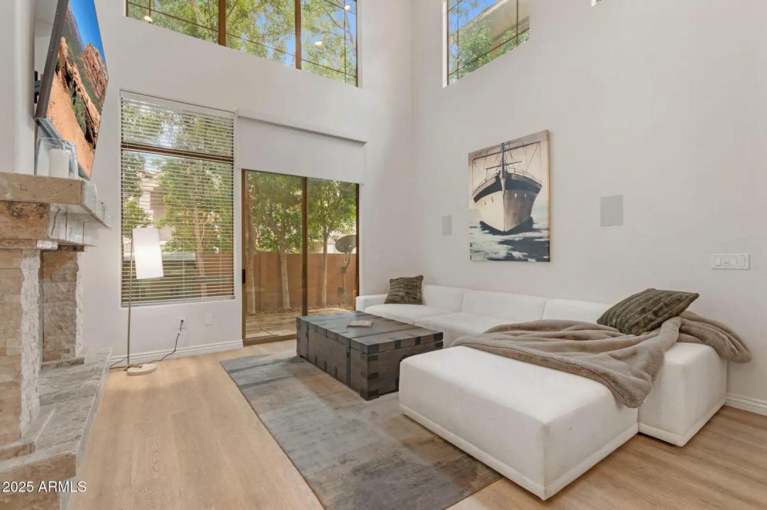 Real Estate Picture 1