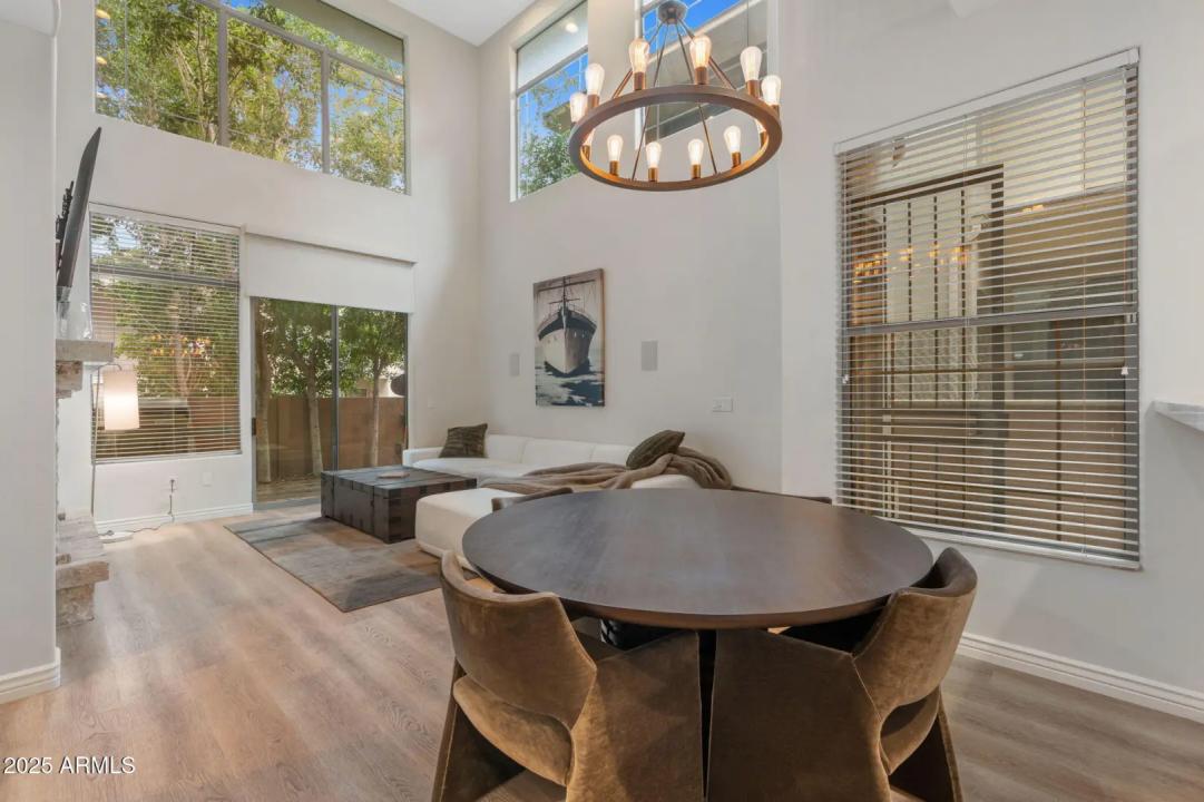 Real Estate Picture 10