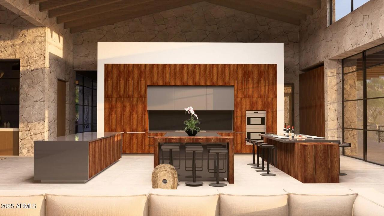 Real Estate Picture 4