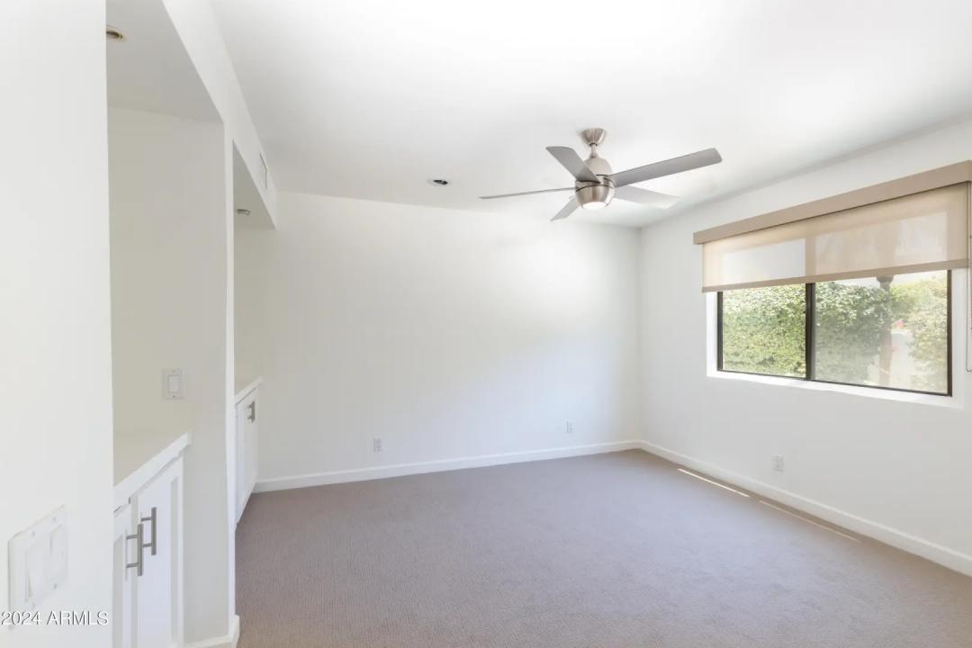 Real Estate Picture 8