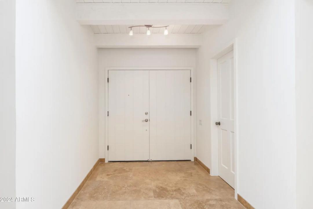 Real Estate Picture 19