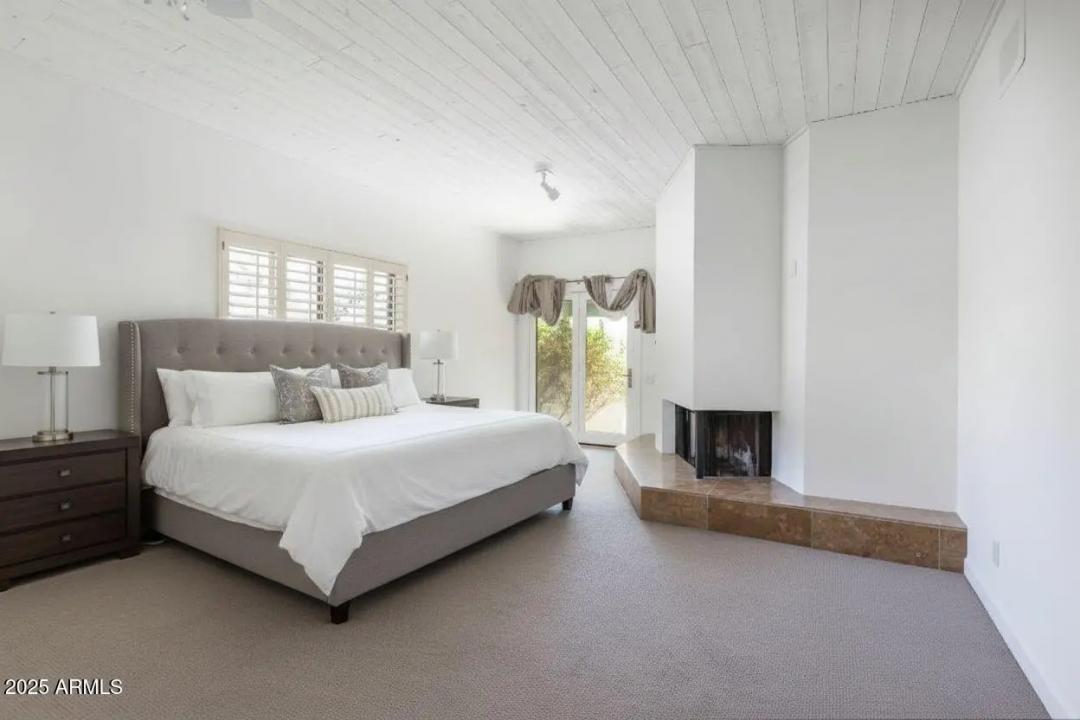 Real Estate Picture 13