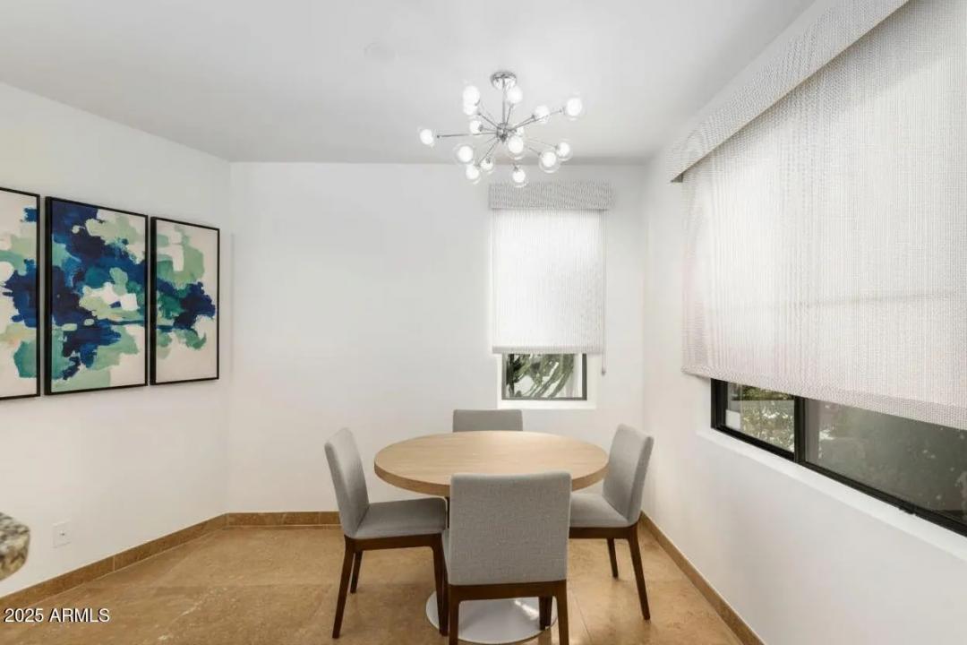 Real Estate Picture 5