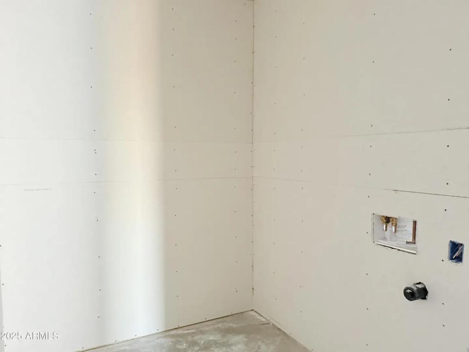 Real Estate Picture 10