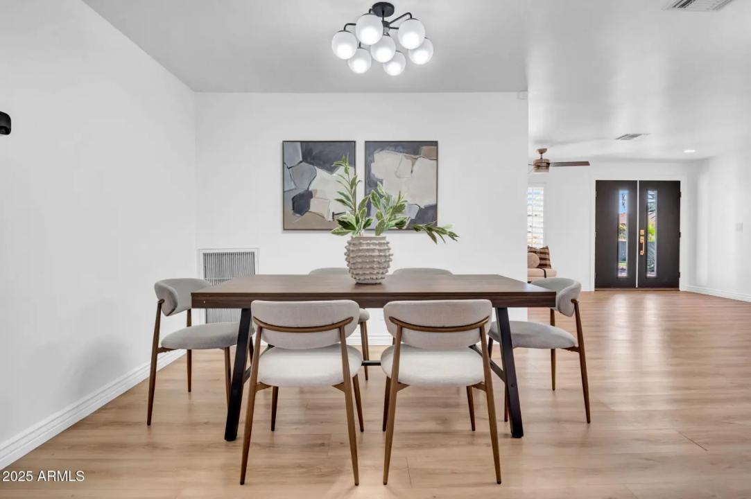 Real Estate Picture 8