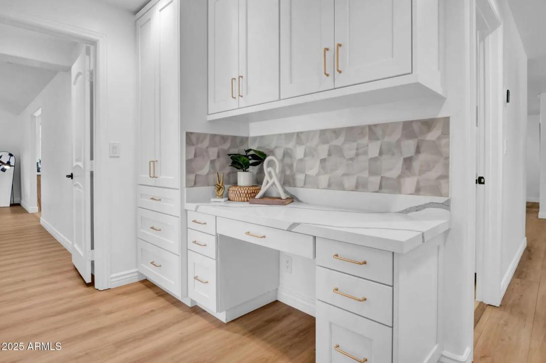 Real Estate Picture 21