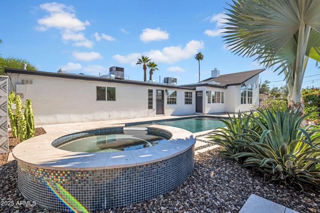 Real Estate Picture 34