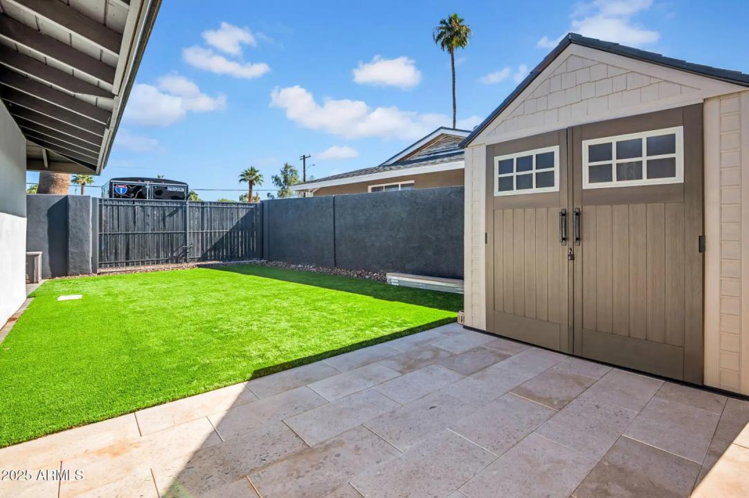 Real Estate Picture 40