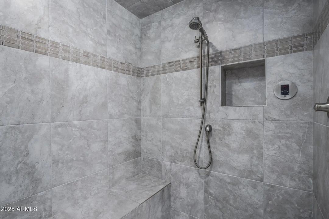 Real Estate Picture 19