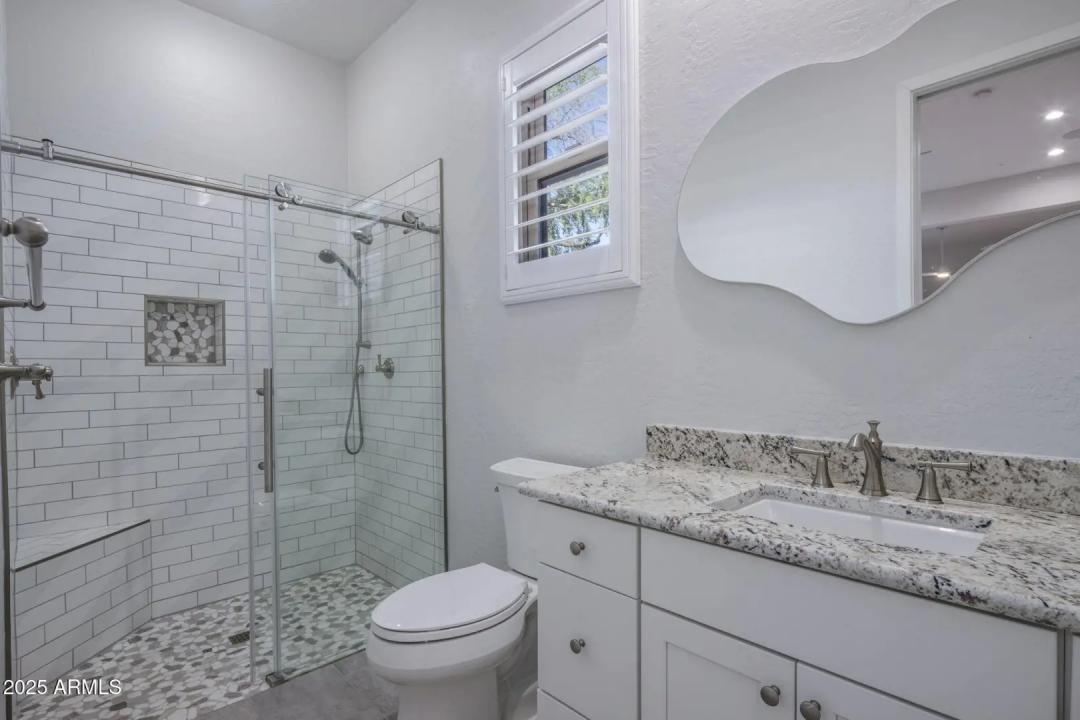 Real Estate Picture 32