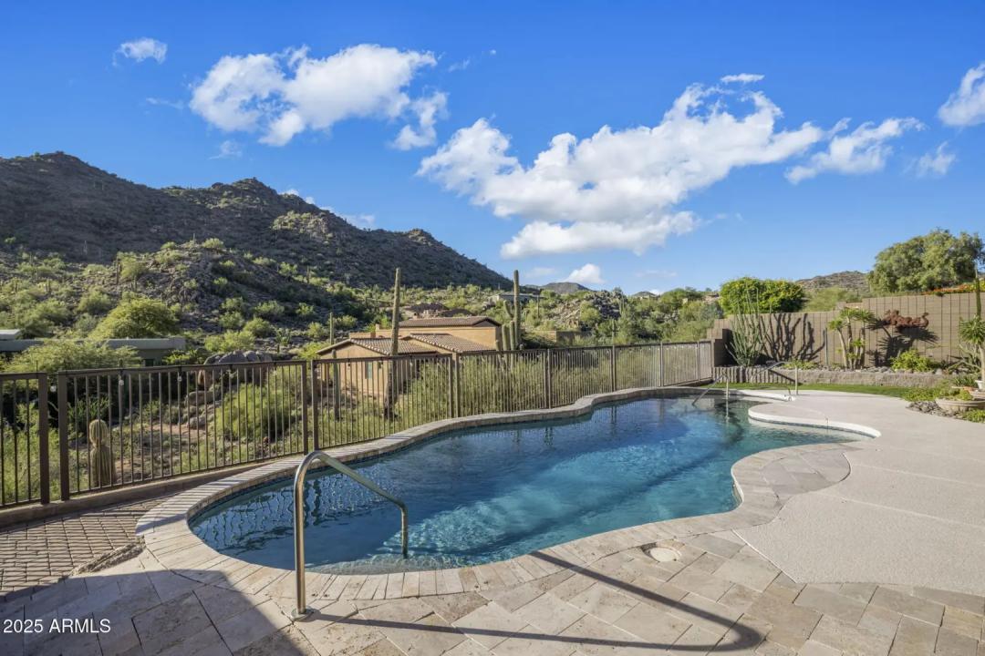 Real Estate Picture 38