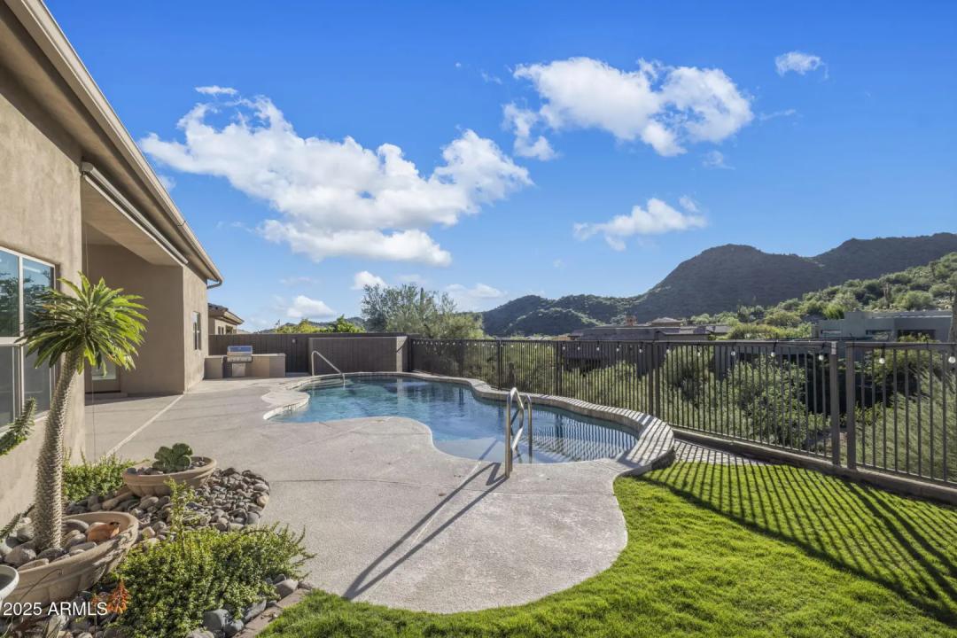 Real Estate Picture 45