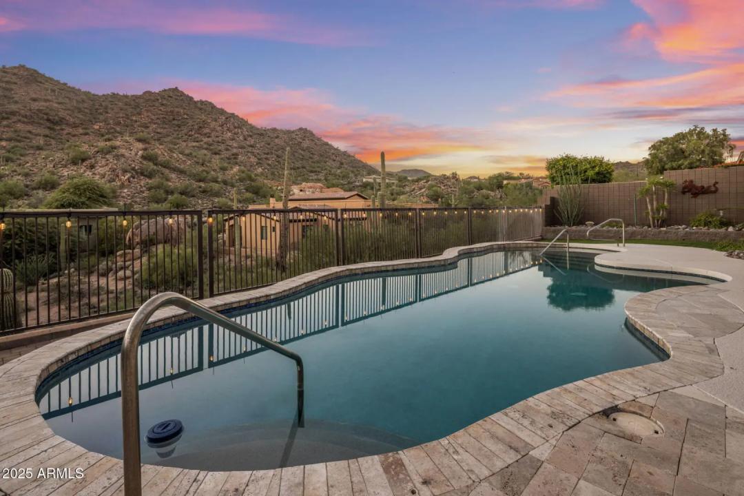 Real Estate Picture 37