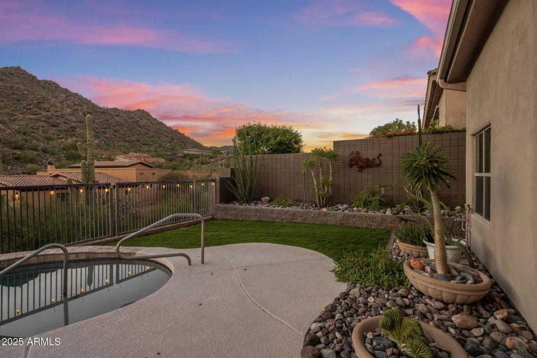 Real Estate Picture 42