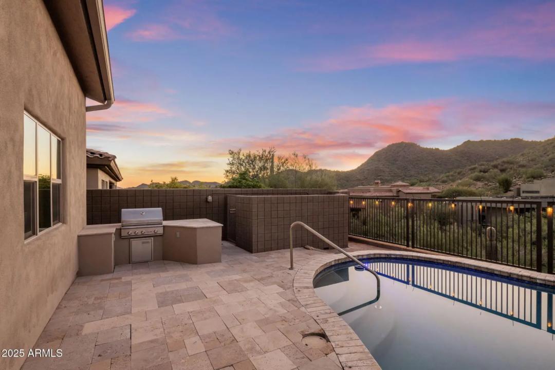 Real Estate Picture 39