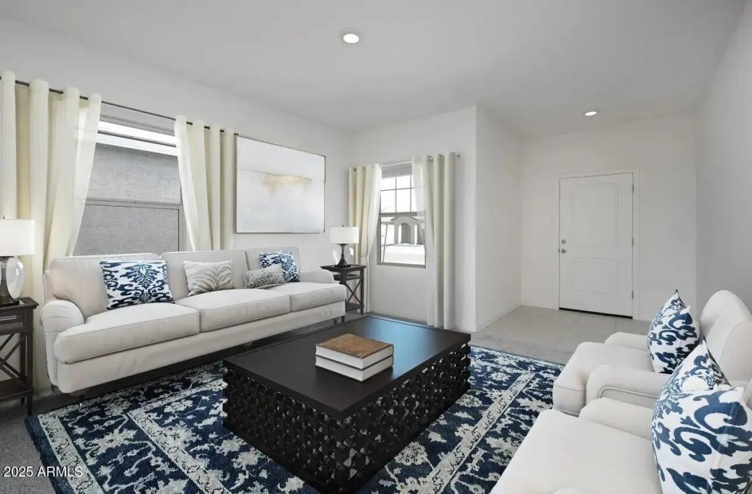 Real Estate Picture 14