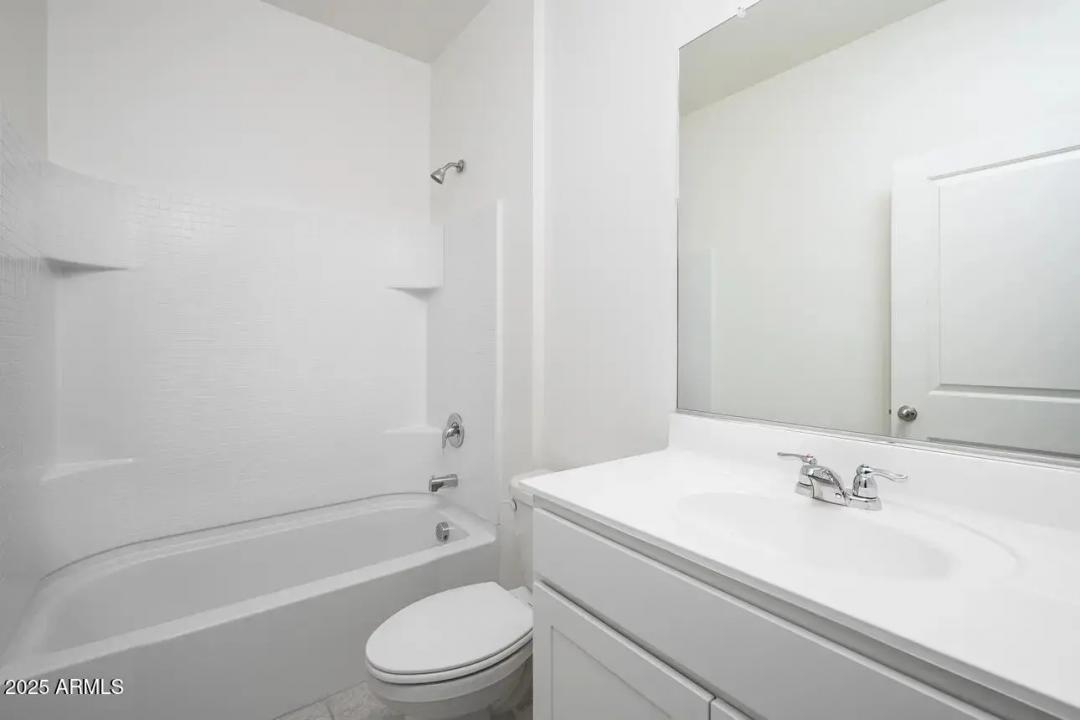 Real Estate Picture 15