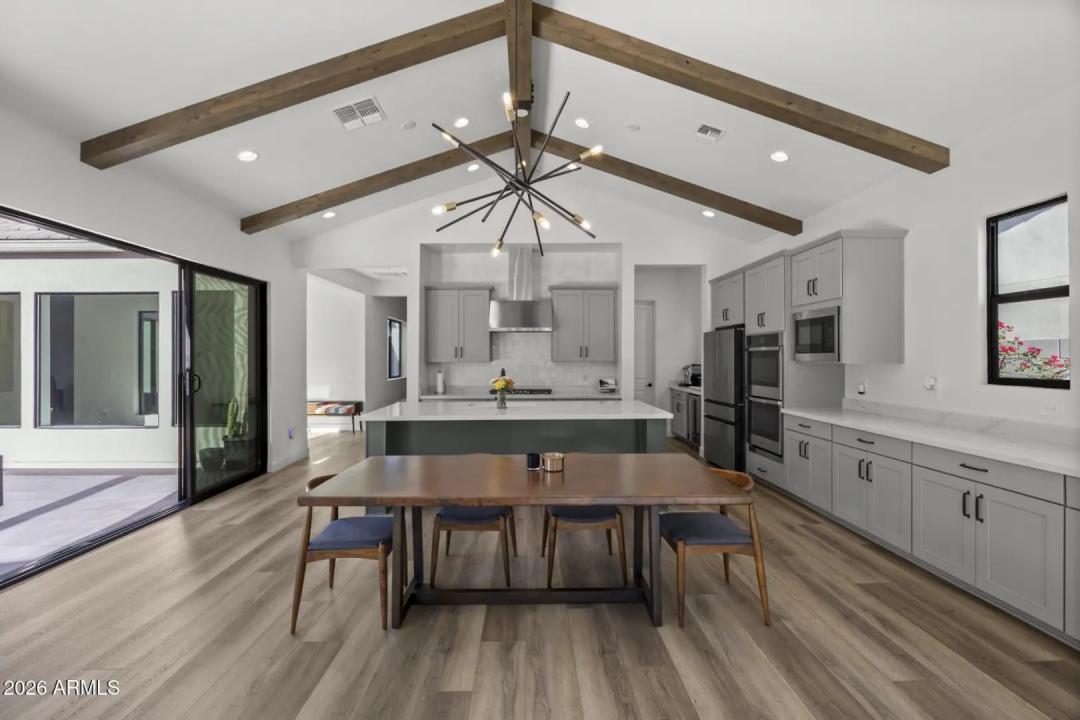 Real Estate Picture 33