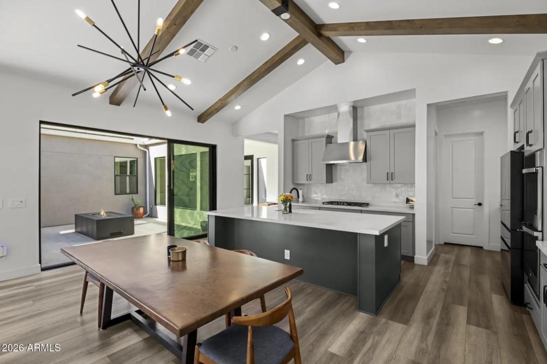 Real Estate Picture 34