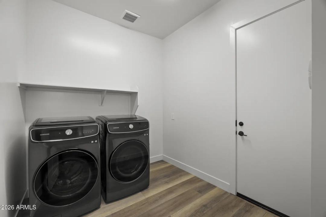 Real Estate Picture 40