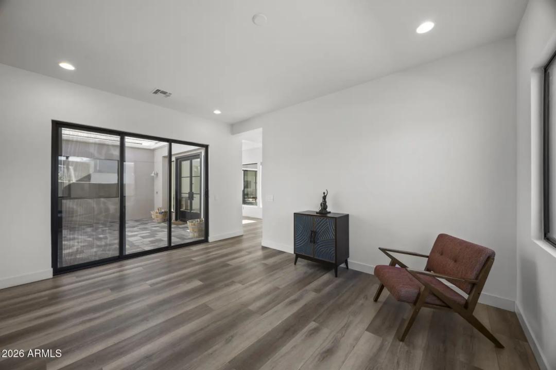 Real Estate Picture 44